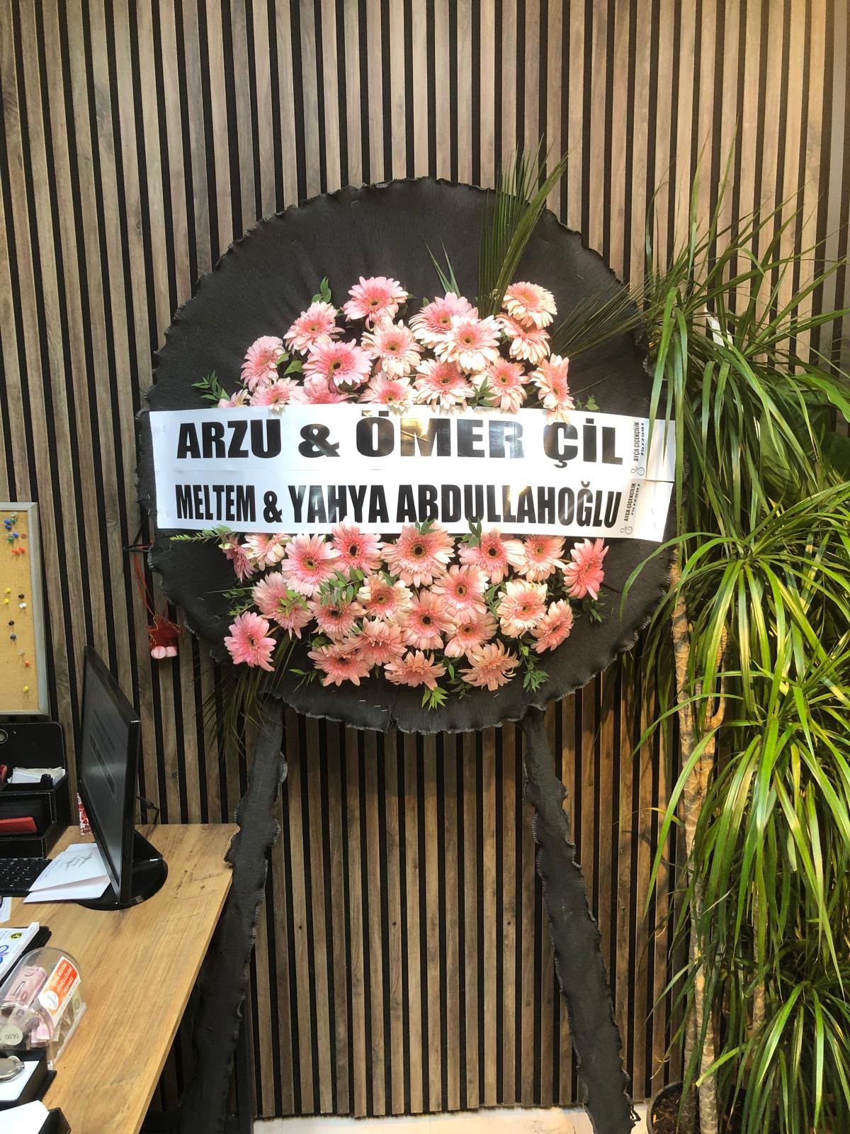Çiçek aranjmanı